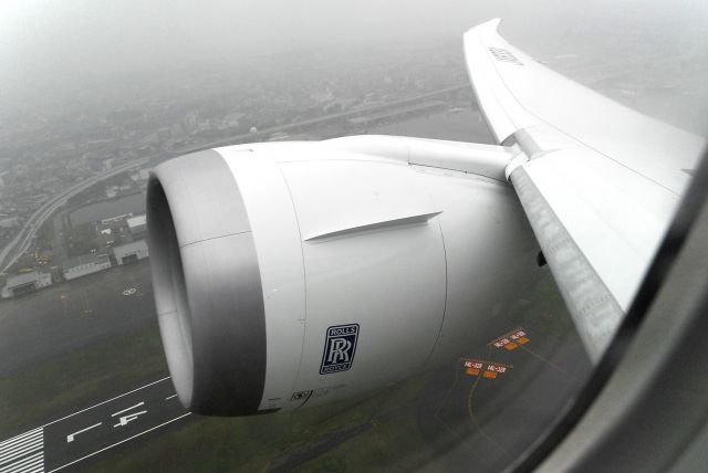 Boeing 787-9 Dreamliner (JA833A) - Rolls-Royce Trent-A-2