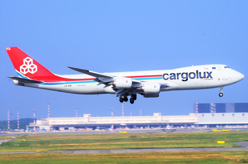 BOEING 747-8 (LX-VCB)