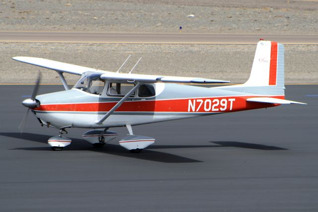 Cessna Skyhawk (N7029T)