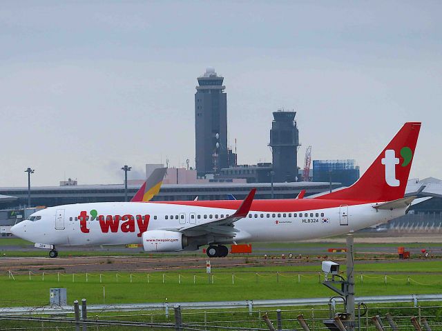 Boeing 737-800 (HL8324) - I took this picture on Jun 09, 2019.br /TW242/9Jun NRT-CJU