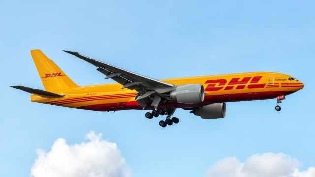 BOEING 777-200LR (D-AALM)