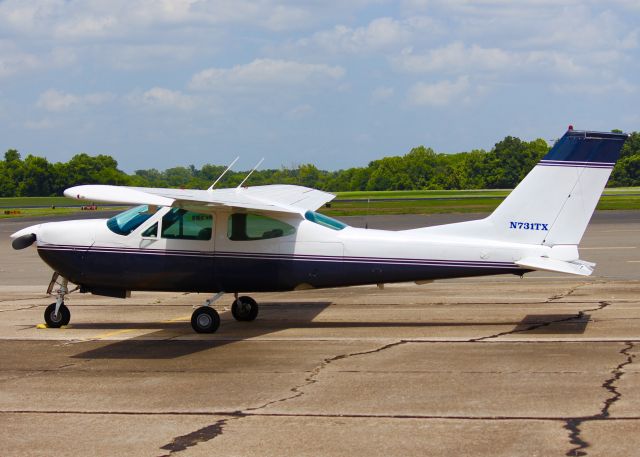 Cessna 177RG Cardinal RG (N731TX) - At Downtown Shreveport.