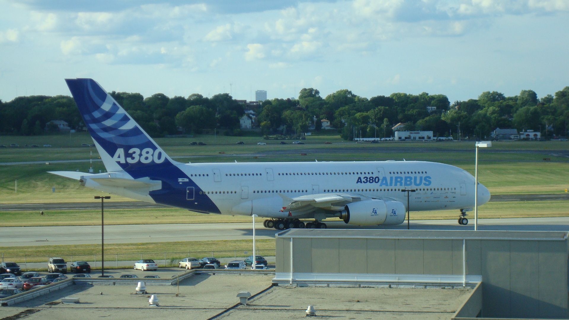 Airbus A380-800 (F-WWDD) - Taxiing at KMKE. Ready to depart back to Toulouse. Was at KMKE to pick up employees, refuel, and customs.