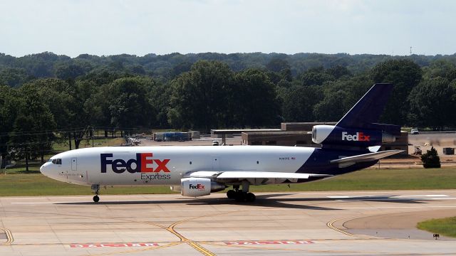 McDonnell Douglas DC-10 (N365FE) - "Joey"