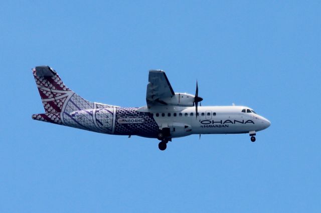 Aerospatiale ATR-42-300 (N804HC)