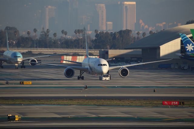 Boeing 787-9 Dreamliner (4X-EDB)
