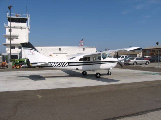 Cessna Centurion (N93112) - In the wash bay