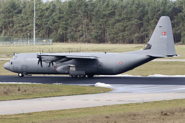 Lockheed C-130 Hercules (B583)