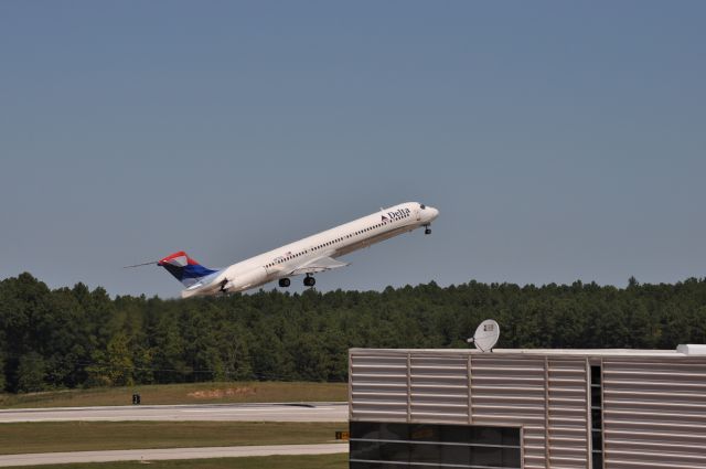 McDonnell Douglas MD-88 (N970DL)