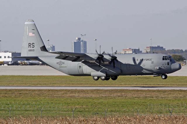 Lockheed C-130 Hercules (06-8610)