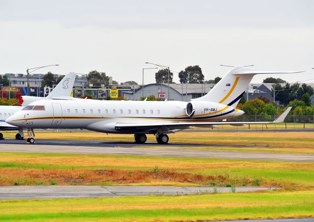 Bombardier Global Express (VH-8MJ)