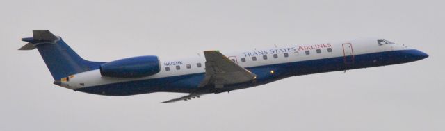 Embraer ERJ-145 (N812HK)