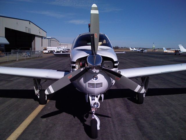 Beechcraft Bonanza (N6861P) - Front