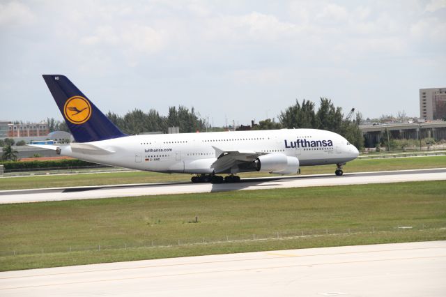 Airbus A380-800 (D-AIMD)