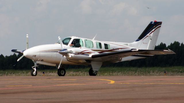 Beechcraft Baron (58) (PR-TID)