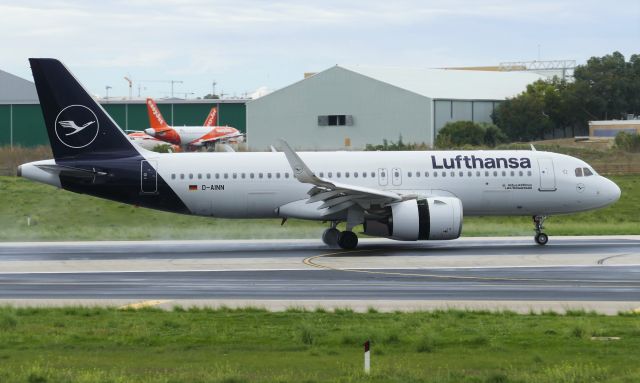 Airbus A320neo (D-AINN) - On landing 