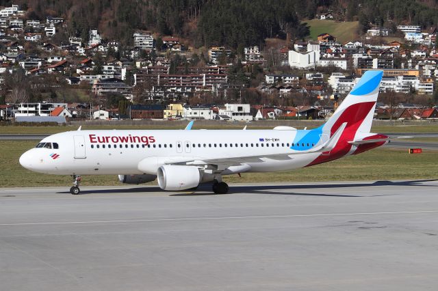 Airbus A320 (9H-EWH)