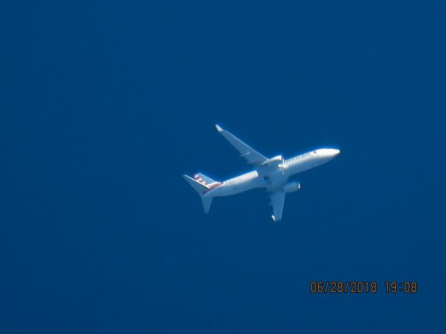 Boeing 737-800 (N887NN)