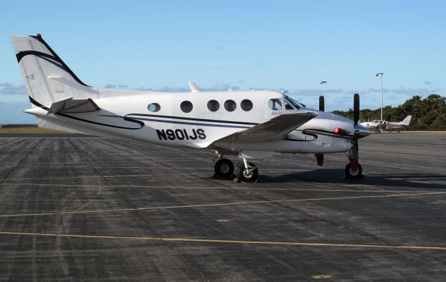 Beechcraft King Air 90 (N901JS) - A very nice King Air 90.