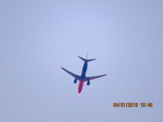 Boeing 737-800 (N831SY)