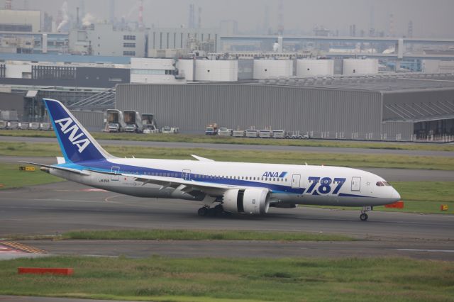 Boeing 787-8 (JA811A)