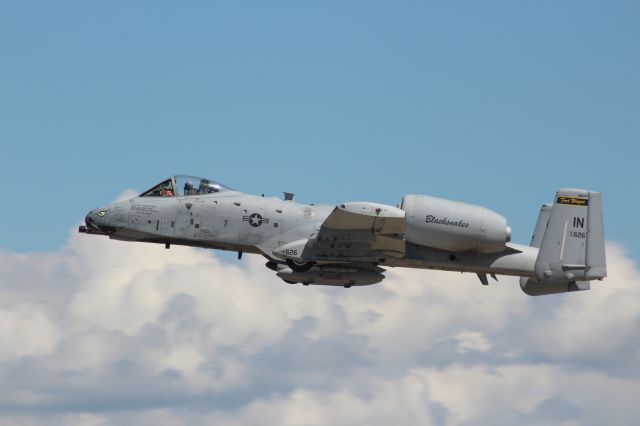 Fairchild-Republic Thunderbolt 2 (AFR78626) - The Black Snakes from Ft. Wayne IN putting on a tactical demonstration before their Sunday departure. 