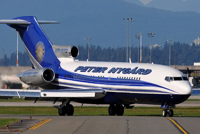 Boeing 727-100 (VP-BPZ)