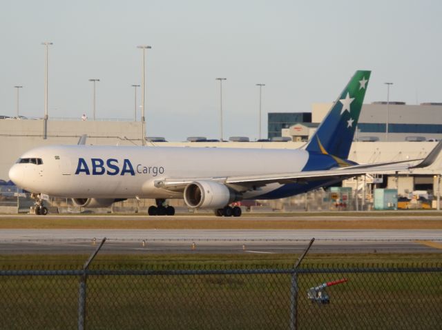 BOEING 767-300 (PR-ABB)