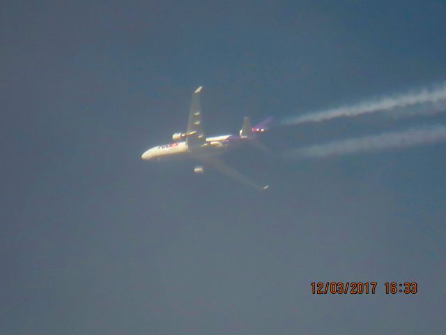 Boeing MD-11 (N589FE)