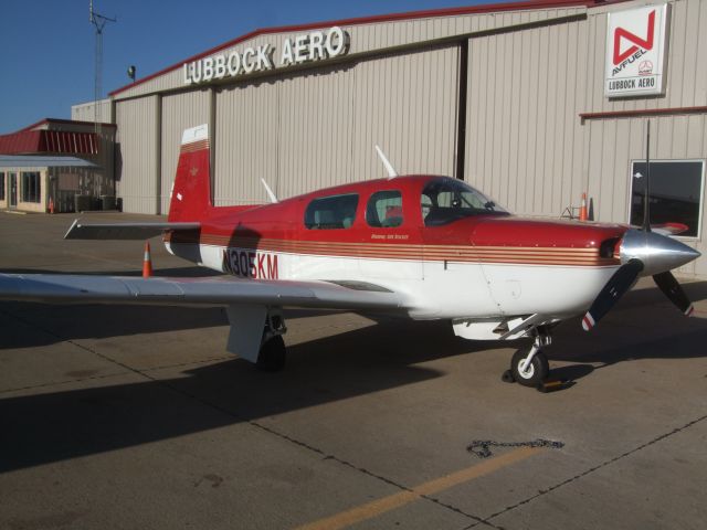 Mooney M-20 (N305KM)