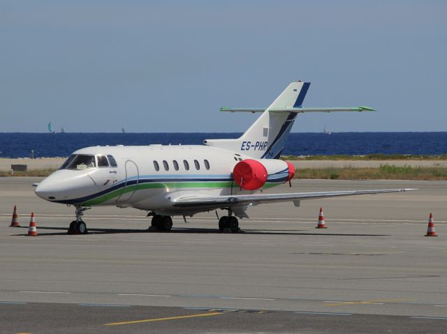 Hawker 800 (ES-PHR) - 12 AOUT 2016