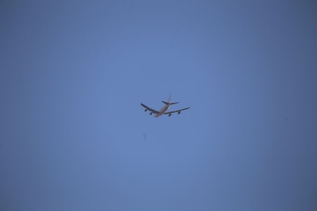 Boeing 747-400 (N405KZ)