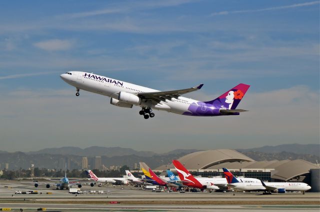 Airbus A330-200 (N393HA) - Oct. 4, 2014 