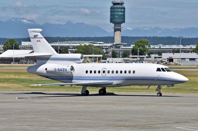 Dassault Falcon 900 (C-GAZU)