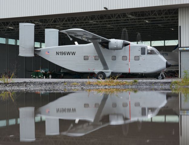 Short Skyvan (N196WW) - Short visit to CYHU, 21-08-2020.