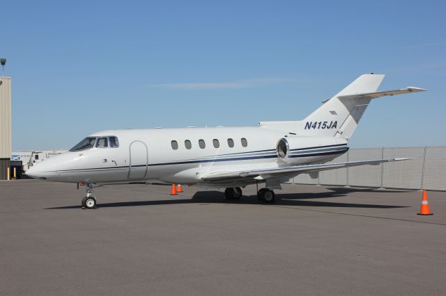 Hawker 800 (N415JA)