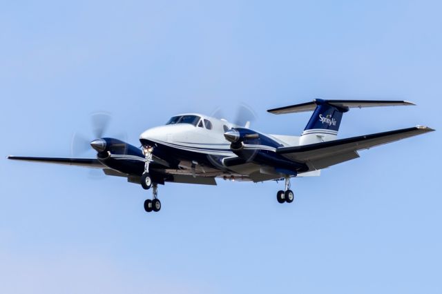 Beechcraft Super King Air 200 (N14NG) - Canon EOS R8br /Canon EF 70-300mm f4-5.6 IS USM