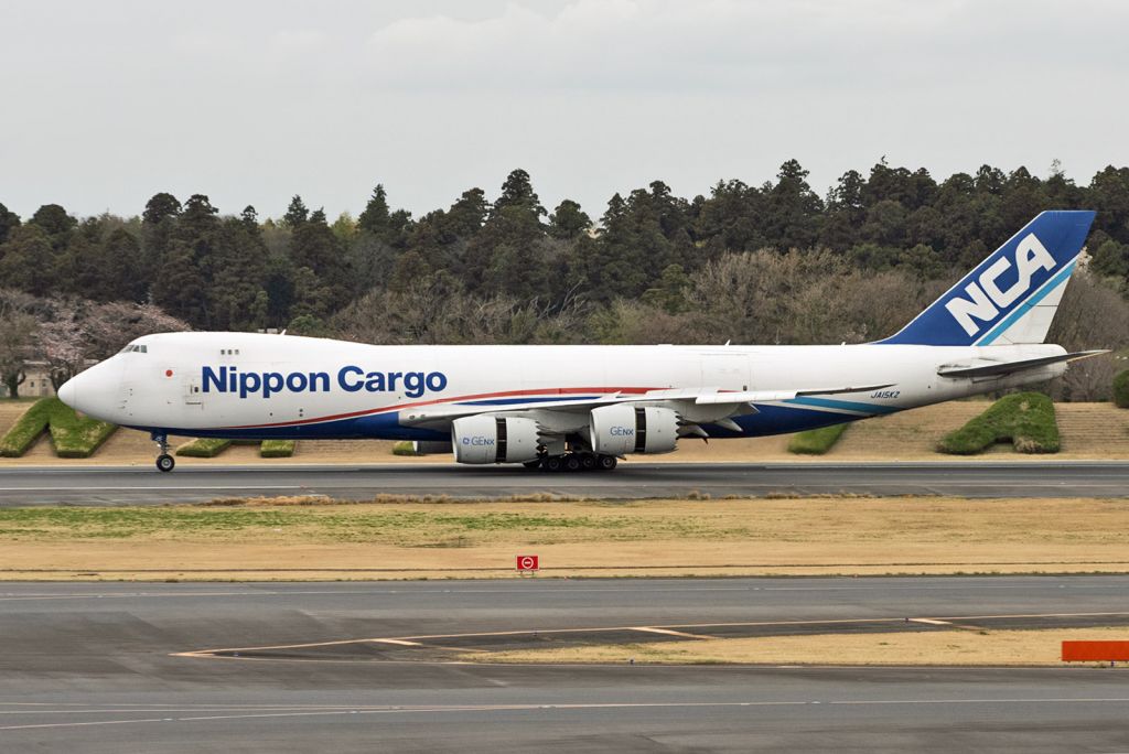 BOEING 747-8 (JA15KZ)