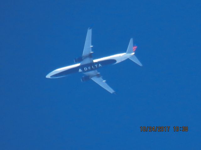 Boeing 737-900 (N857DZ)