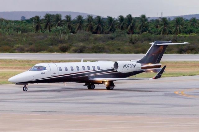 Learjet 45 (N370RV)