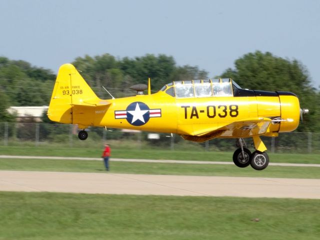 North American T-6 Texan (N66TY)