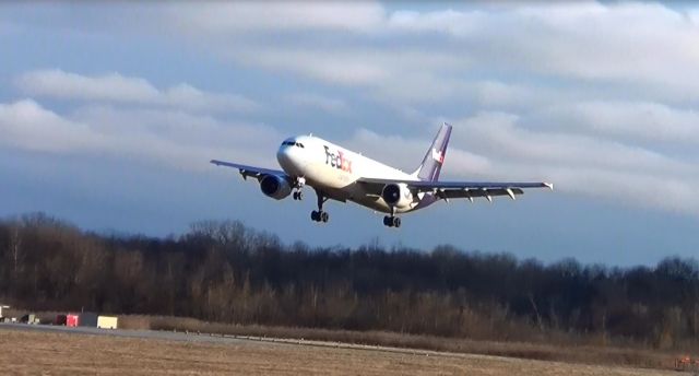 Airbus A300F4-600 — - My favorite spot at ROC - Paul Road Runway Side as I call it :)