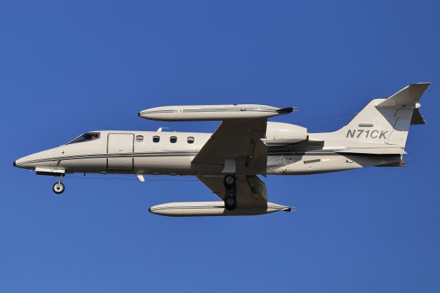 Learjet 35 (N71CK) - 1-12-19