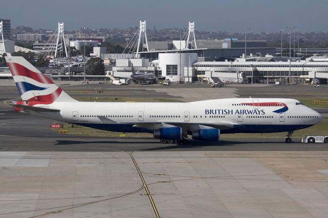 Boeing 747-400 (G-BNLM)