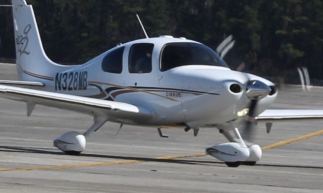 Cirrus SR-22 (N328MB)