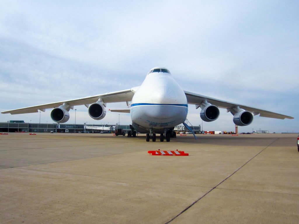 Antonov An-124 Ruslan (UR-82029)