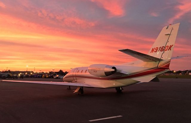 Cessna Citation Excel/XLS (N916DK) - Signature Sunset