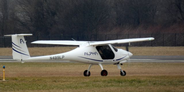 PIPISTREL Alpha Trainer (N489LP) - Taxiing for departure is this 2022 Pipistrel Alpha Trainer in the Winter of 2024.