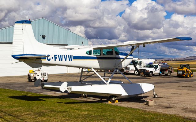 Cessna Skywagon 180 (C-FWVW)