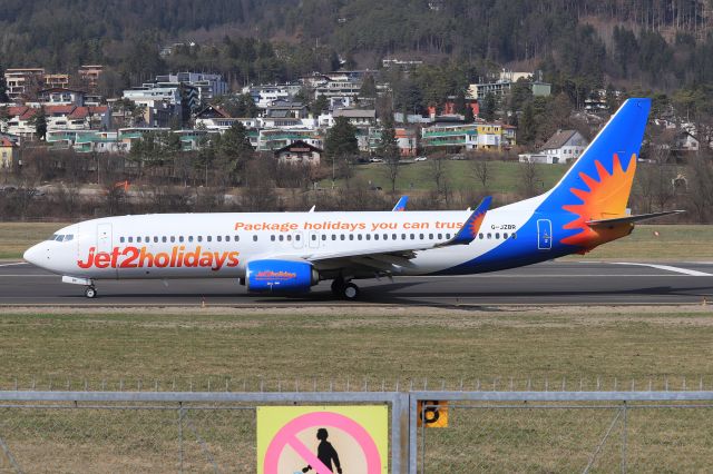 Boeing 737-800 (G-JZBR)